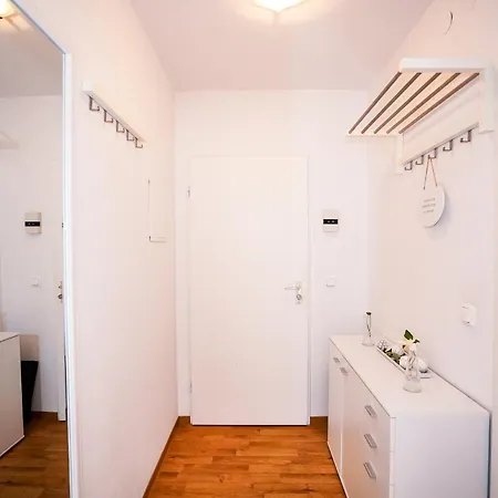 Kirchenstr 27, Whg 1 Apartment Groemitz
